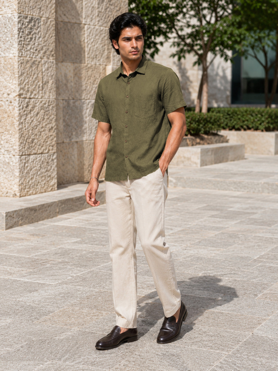 Half-Sleeve Cotton Linen Shirt in Green