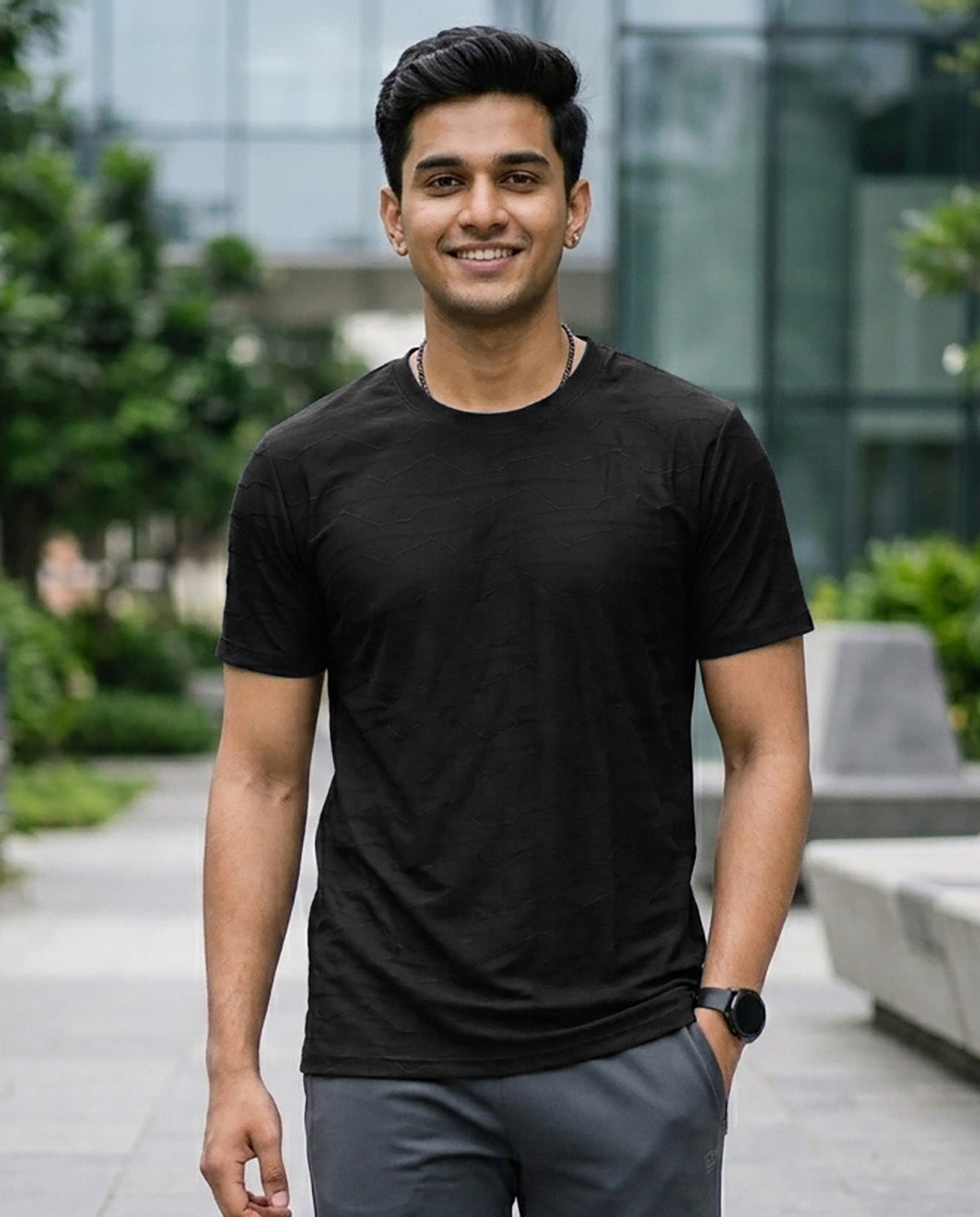 Chevron Textured Jacquard Pattern T-Shirt