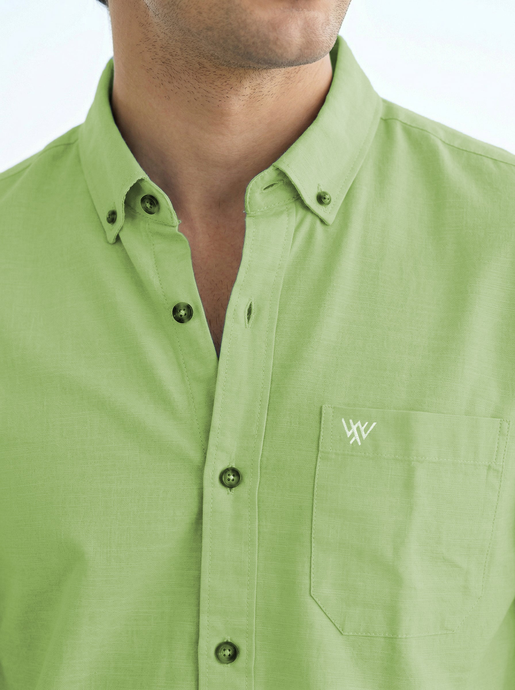 Full-Sleeve Breeze Linen Shirt in Parrot Green