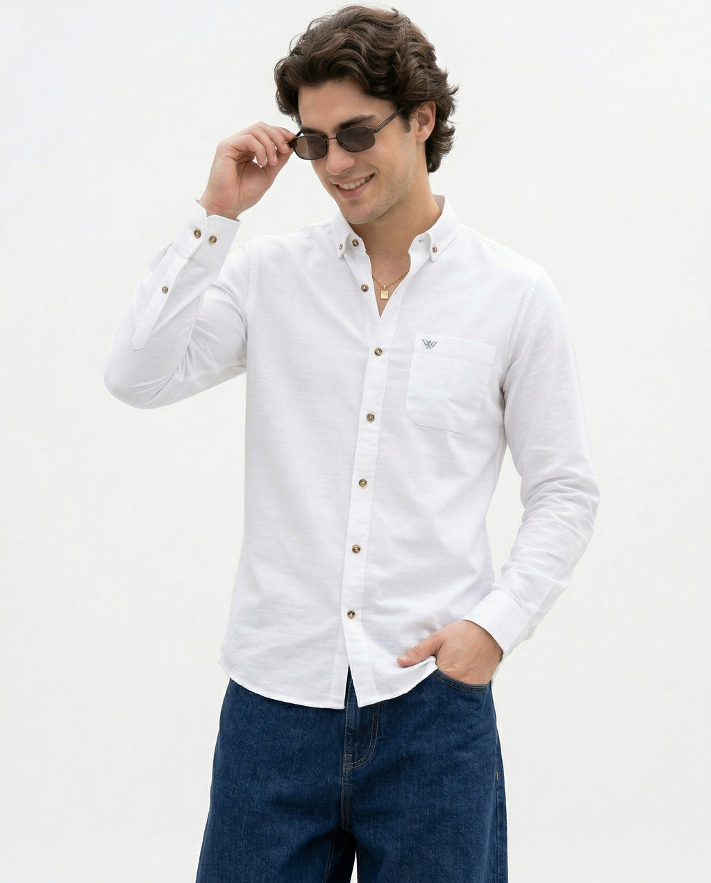 Full-Sleeve Breeze Linen Shirt in White
