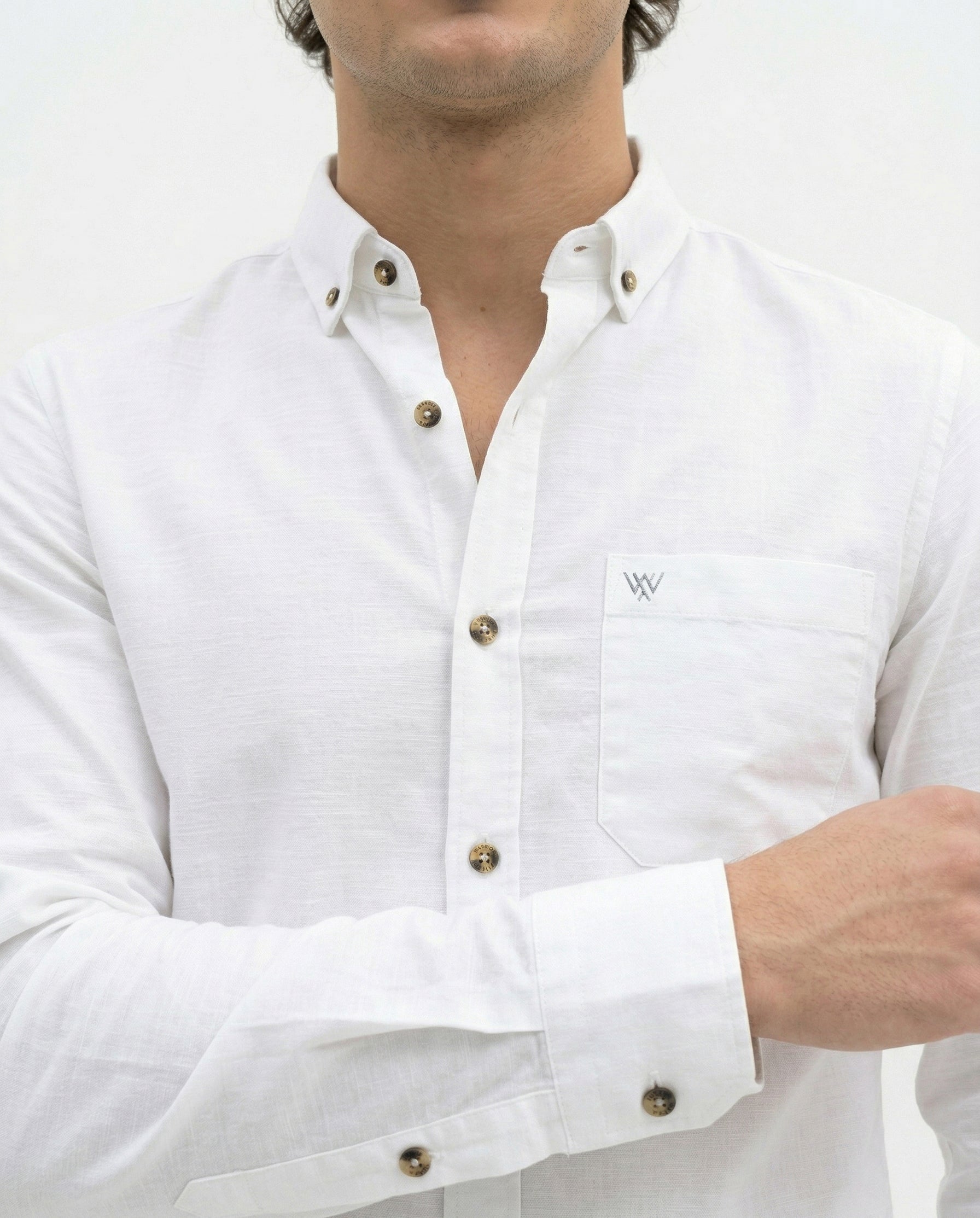 Full-Sleeve Breeze Linen Shirt in White